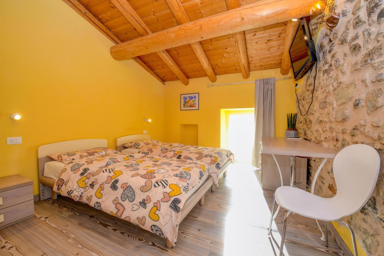 Casa Nel Borgo - Il Gufo Lejlighed Tremosine Eksteriør billede