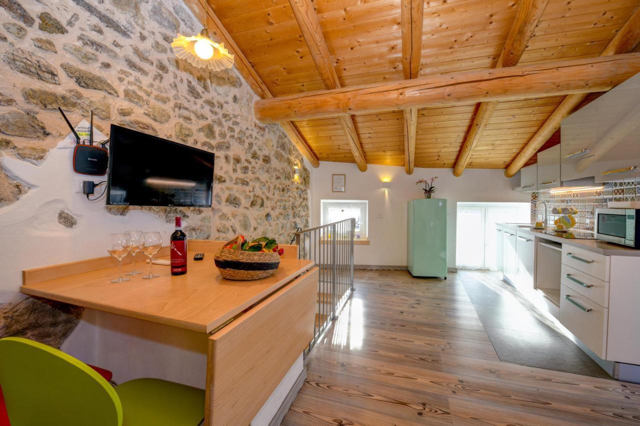 Casa Nel Borgo - Il Gufo Lejlighed Tremosine Eksteriør billede